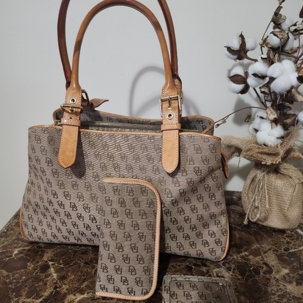 Dooney  & Bourke Large Monogram Bag +  3 Dooney accessories